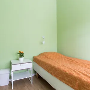  Vandrarhem Kallhaellsbaden Strandhotell